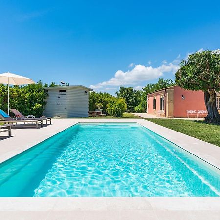 Villa Gira Sole Fontane Bianche Exterior foto